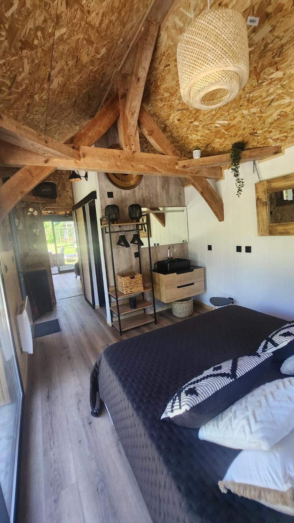 Lodge Du Chateau De Feschaux Villeneuve-sous-Pymont Extérieur photo