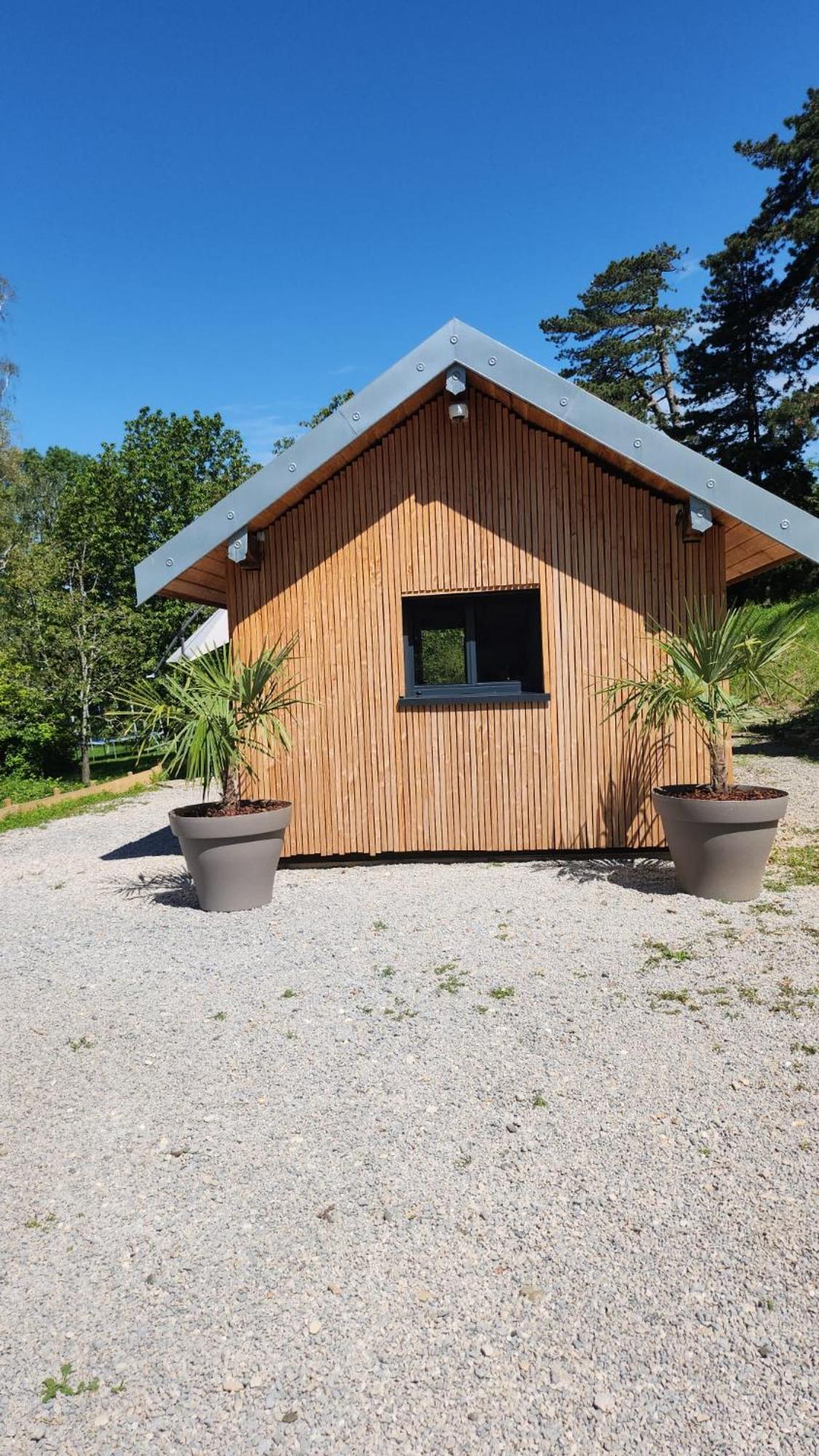 Lodge Du Chateau De Feschaux Villeneuve-sous-Pymont Extérieur photo
