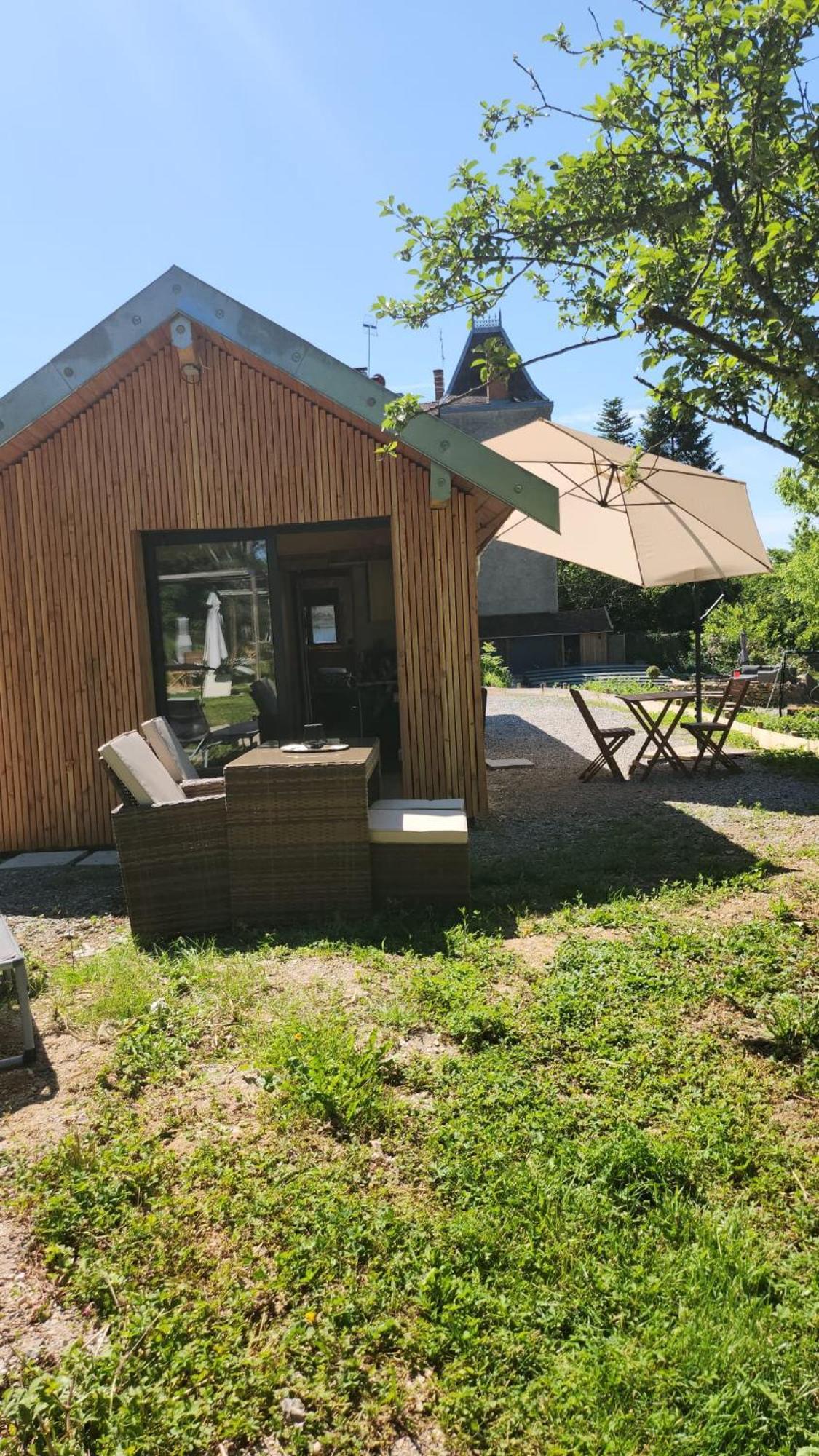 Lodge Du Chateau De Feschaux Villeneuve-sous-Pymont Extérieur photo
