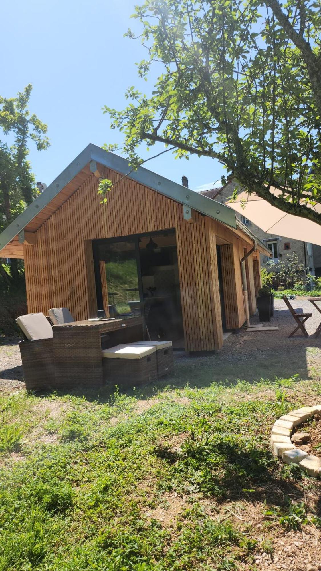 Lodge Du Chateau De Feschaux Villeneuve-sous-Pymont Extérieur photo